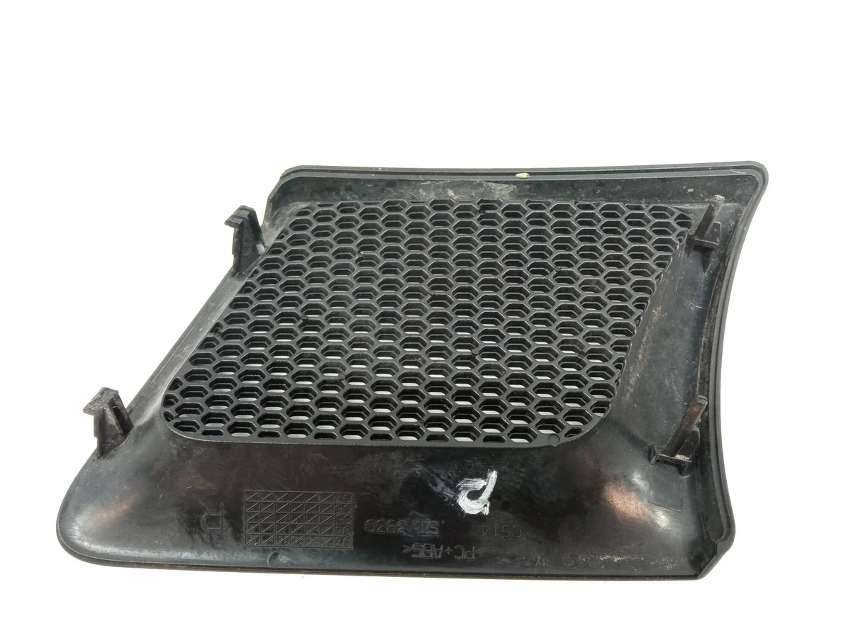 Rejilla Parachoques Delantero Derecho Alfa Romeo GT image 3