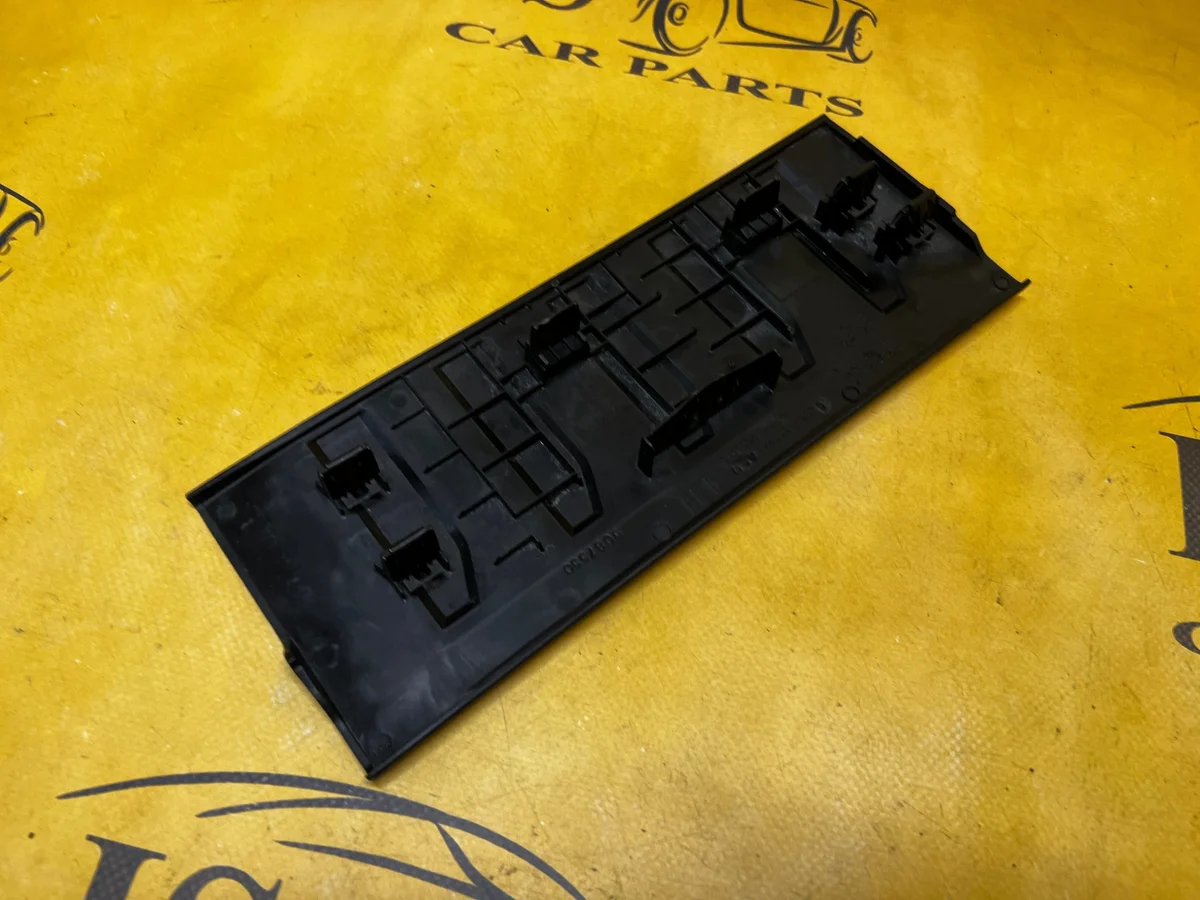 Embellecedor umbral Ford F150 XIII (15-20) Izquierdo