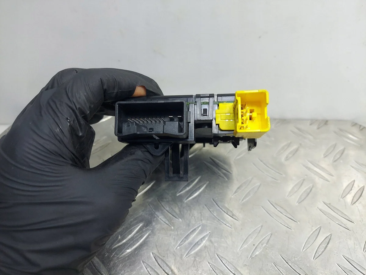 Sensor Ángulo Giro 1K0953549BC Skoda Octavia II image 3