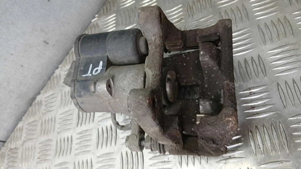 Pinza Freno Trasera Derecha VW Passat B6 image 5