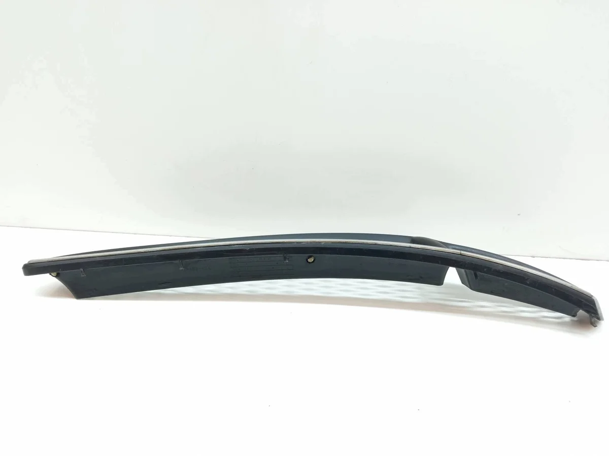 Alfa Romeo GT etusäleikkö vasen LS380121 image 5