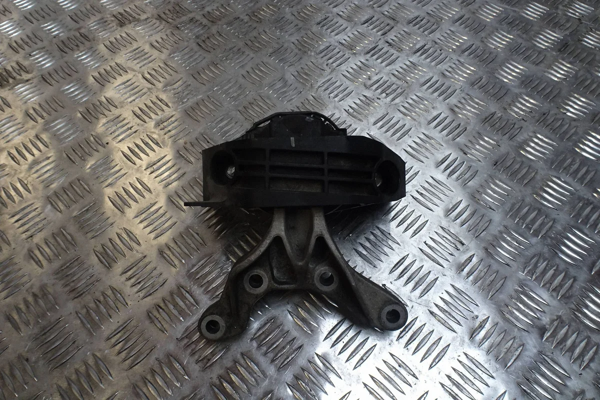 Opel Mokka B Engine Mount 1.2 Petrol 2020- Used