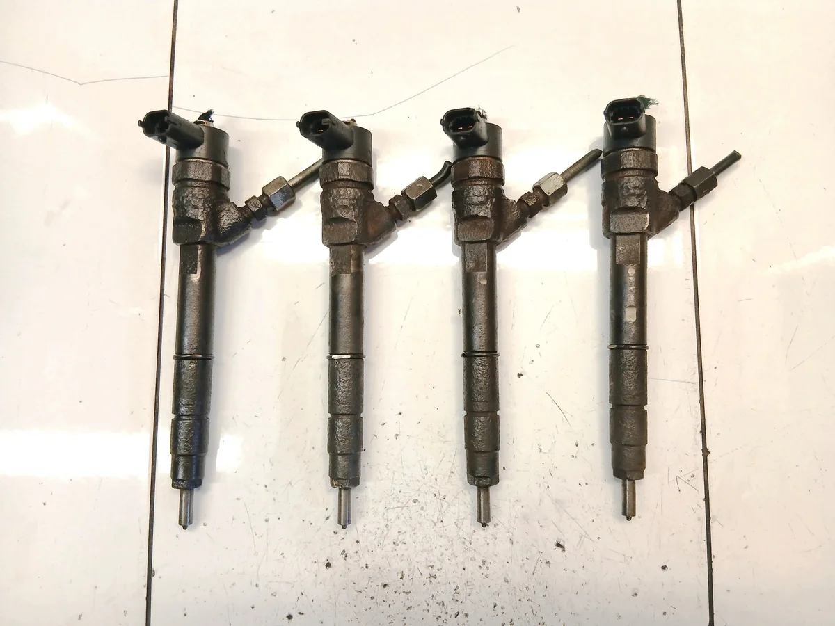 Inyector Renault Trafic 2.0DCI M9R 0445110338