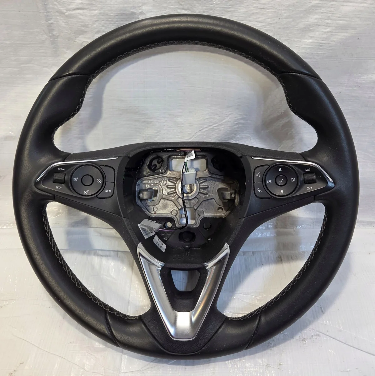 Volant OPEL CROSSLAND 34240226D image 2
