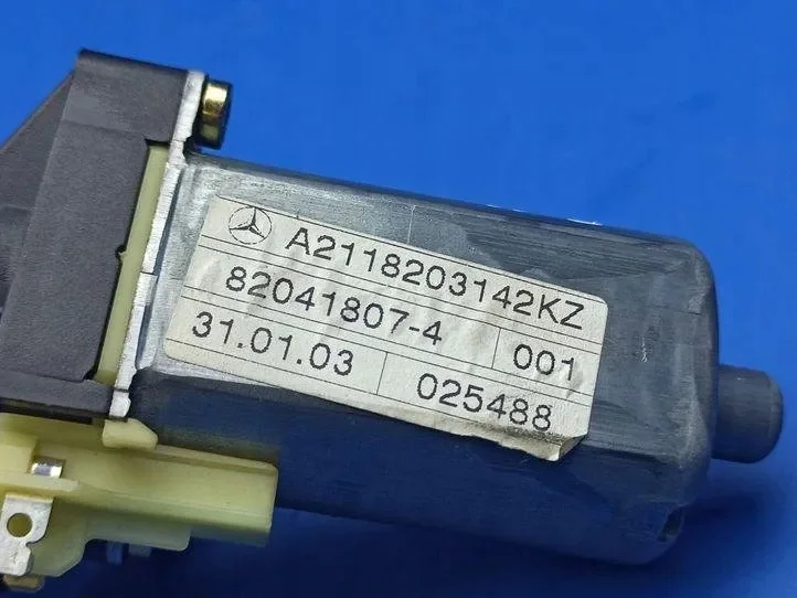 Motor do banco Mercedes-Benz E W211 A2118203142 image 8