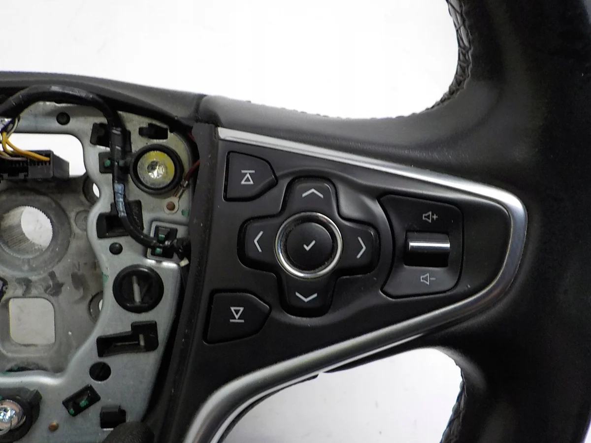 Volante Opel Insignia A usato OEM 39016154 image 8