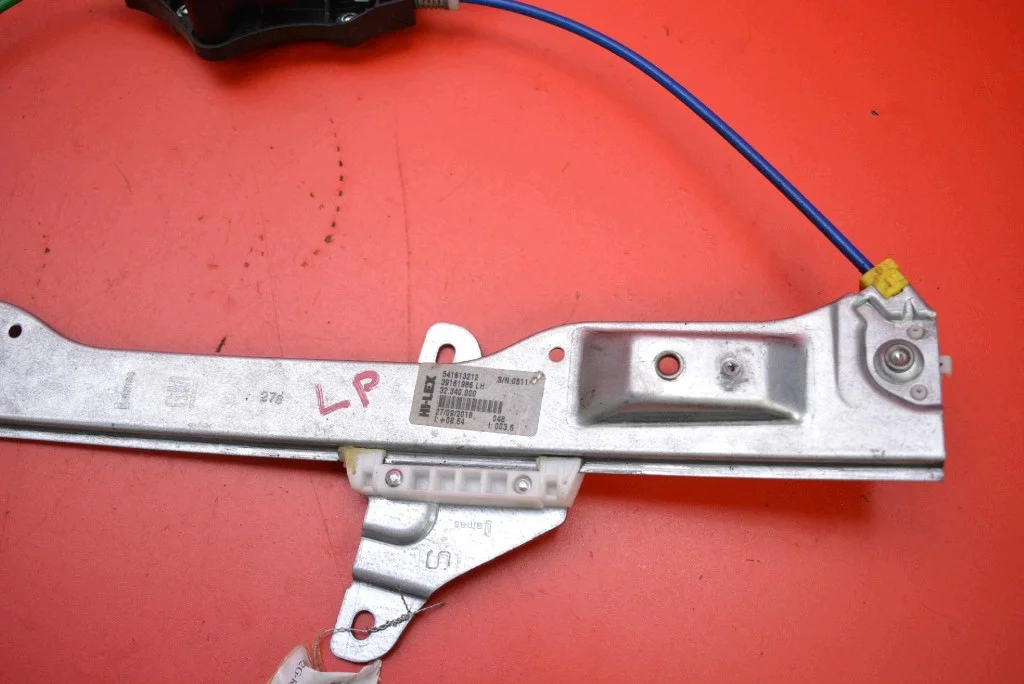 Window Regulator Opel Corsa E Right Front Used image 3