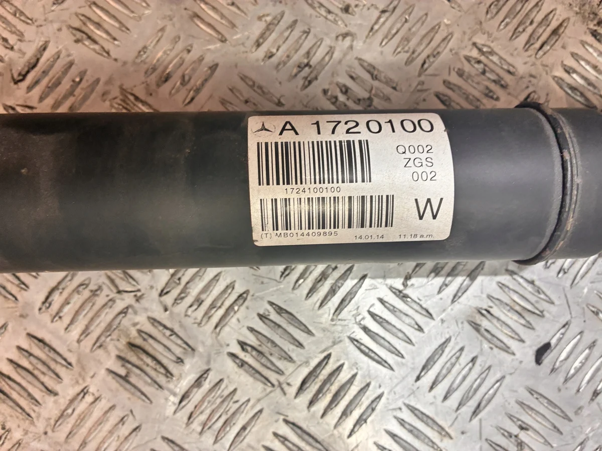 Mercedes SLK R172 Antriebswelle Automat A1724100100