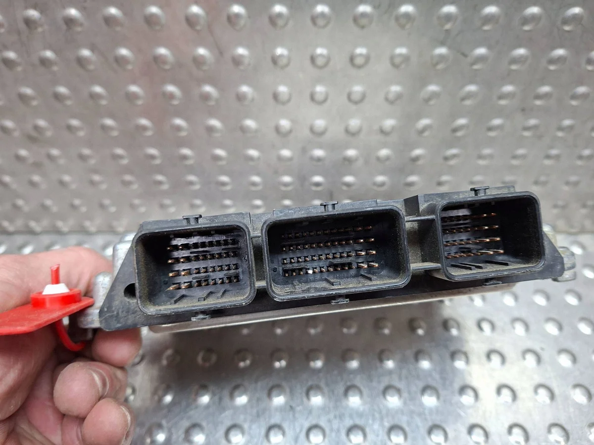 Engine Control Module 1.6 HDI 0281013872 image 3