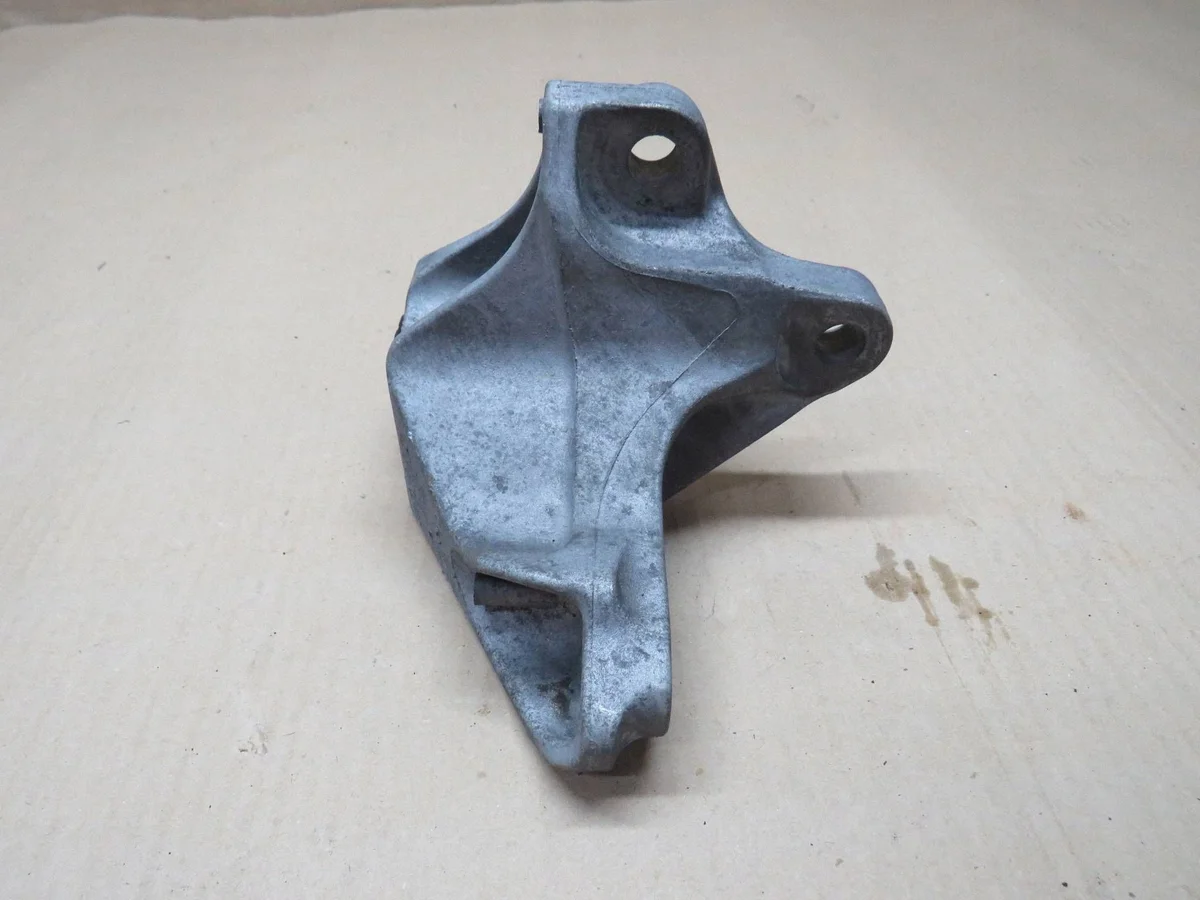 Ford DS73-6P093-GA Support boîte occasion image 5