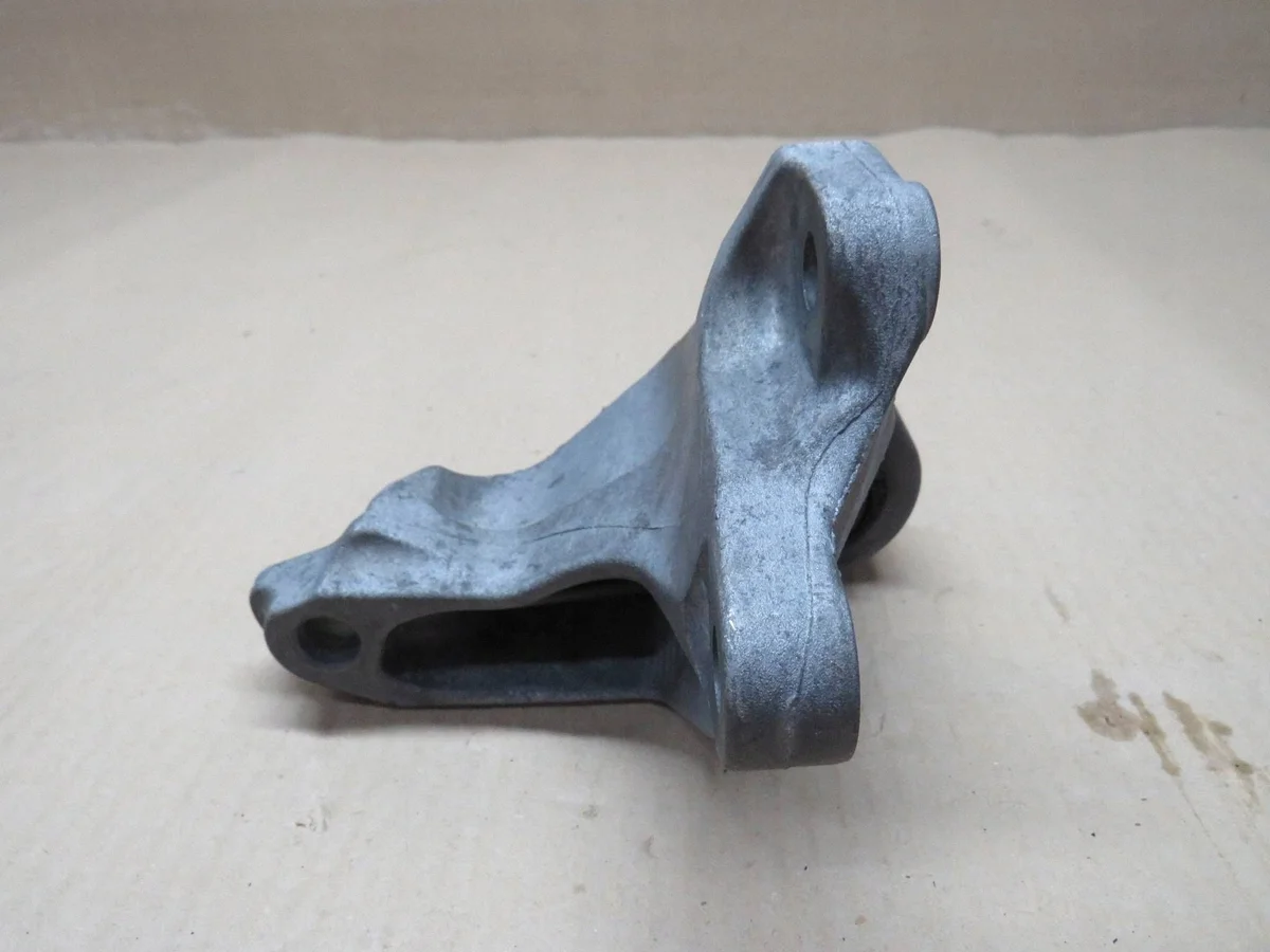 Ford DS73-6P093-GA Support boîte occasion image 8