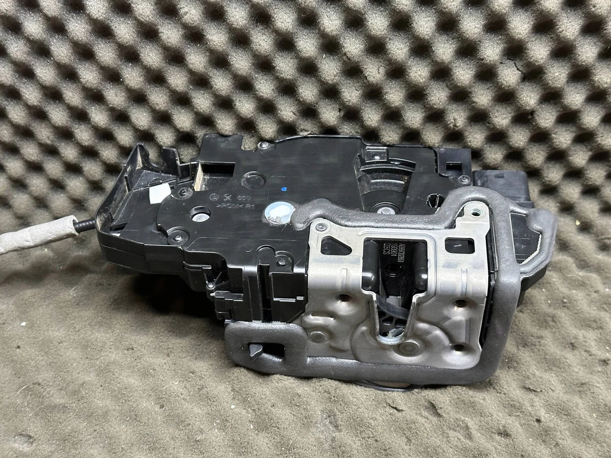 Bakdörrlås Mercedes-Benz A W177 A0997302801