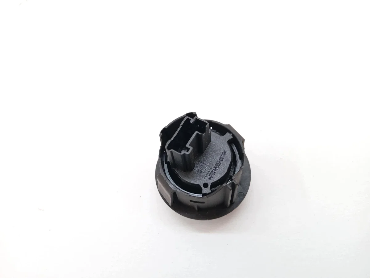 Bouton ouverture coffre Opel Insignia 13326410 image 3