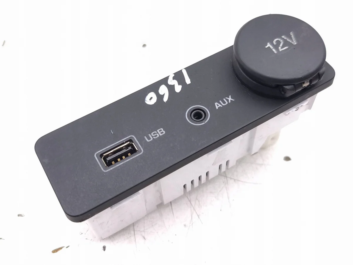 Prise USB Land Rover Range Rover Evoque L538