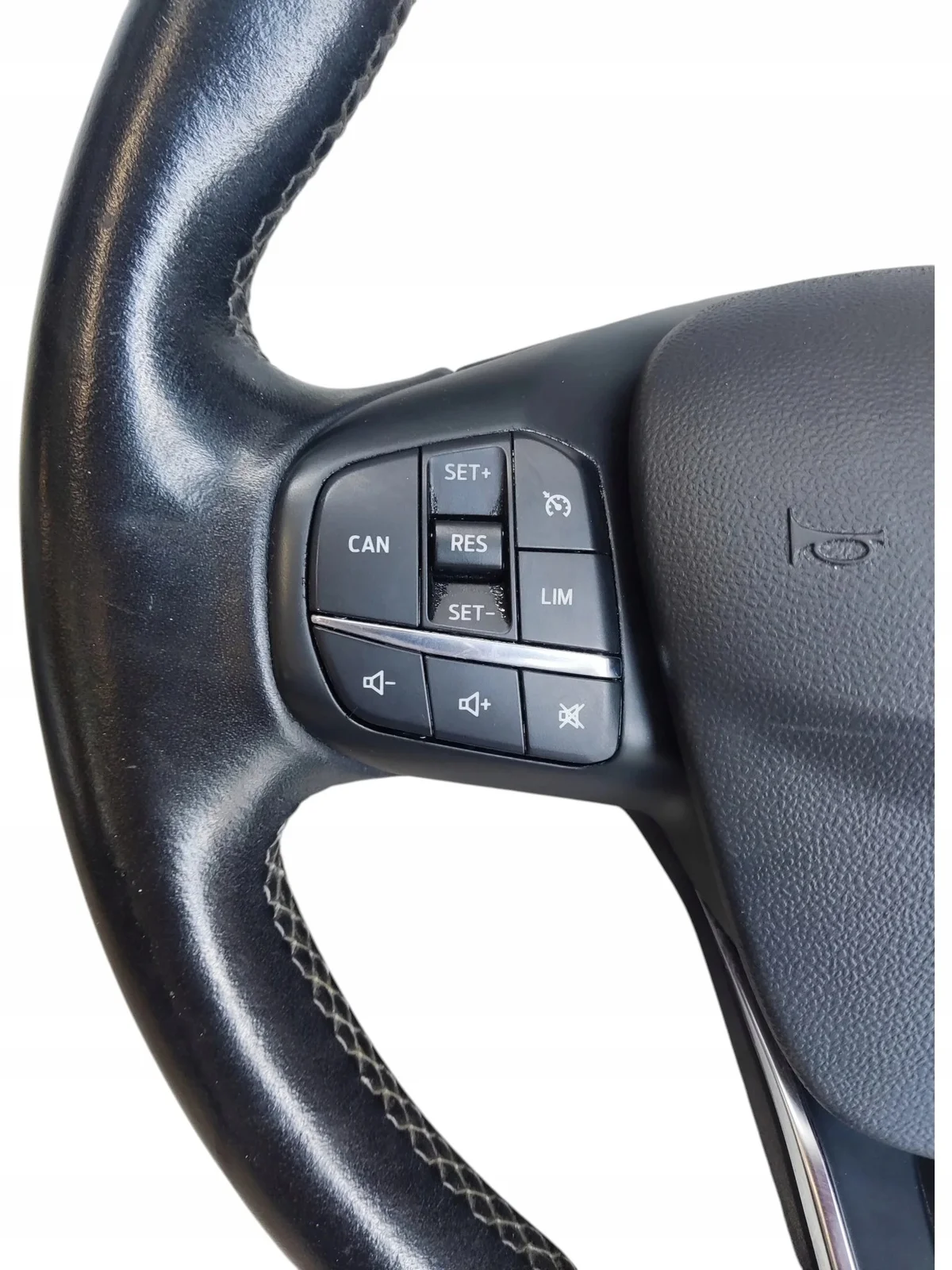 Ford Fiesta Mk8 Lenkrad Airbag Fahrerseite image 9