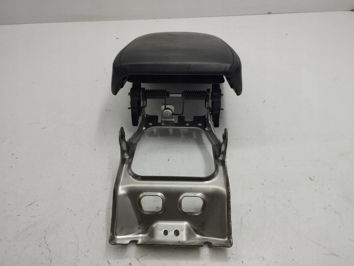 Honda Accord 2009 Middenconsole Armsteun image 5