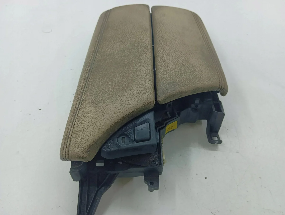 BMW 5 F10 F11 2012 Accoudoir OEM 9216871