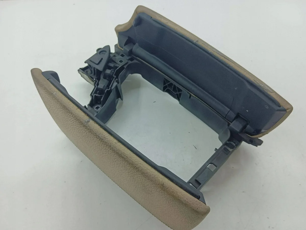 BMW 5 F10 F11 Armsteun Middenconsole image 4