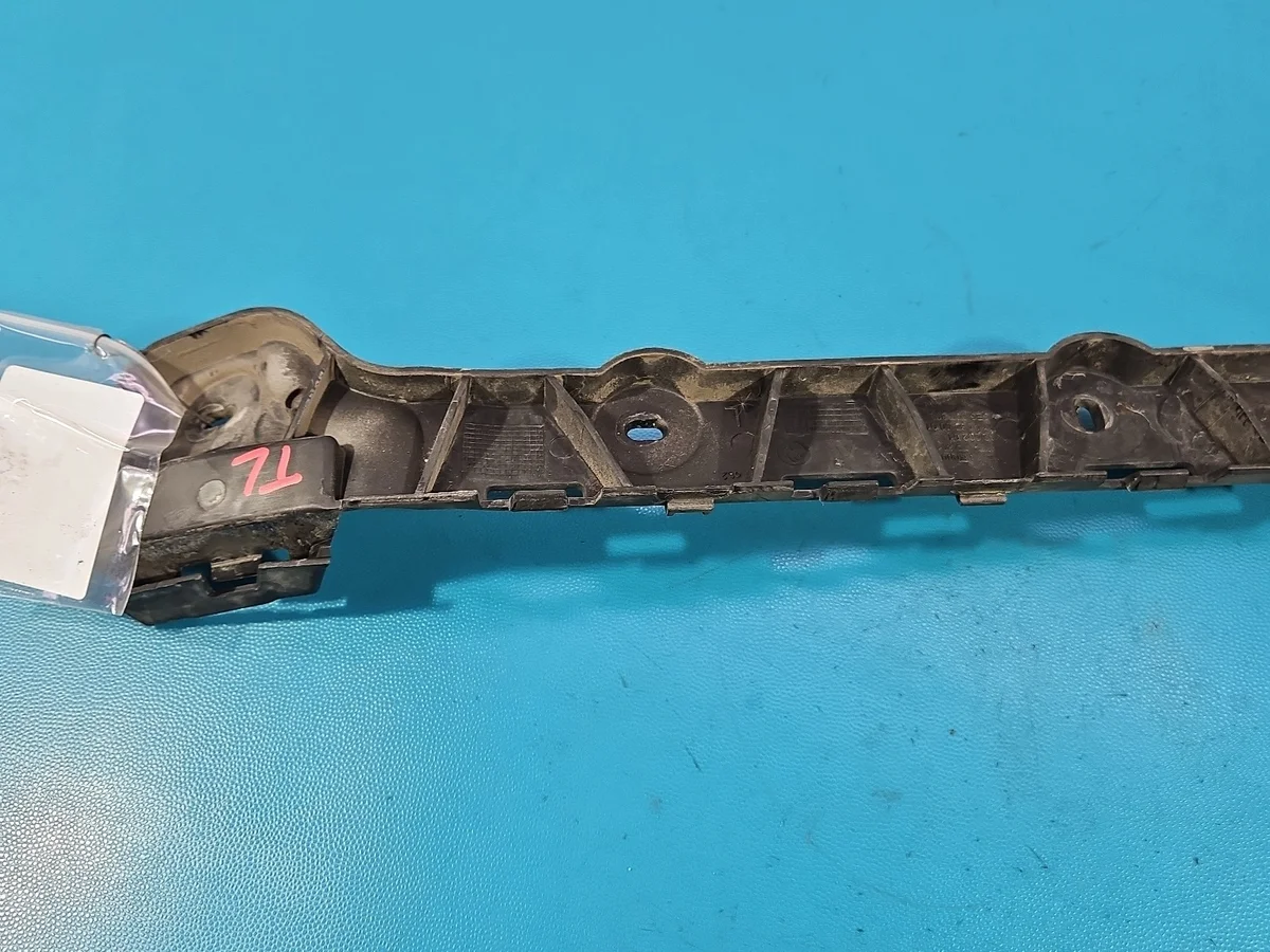 Halterung Stoßfänger Hinten Links Skoda Octavia III image 6