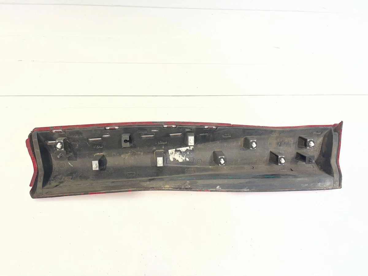 Moldura Puerta Trasera Derecha Ford Puma L1TB-S24902-C image 4