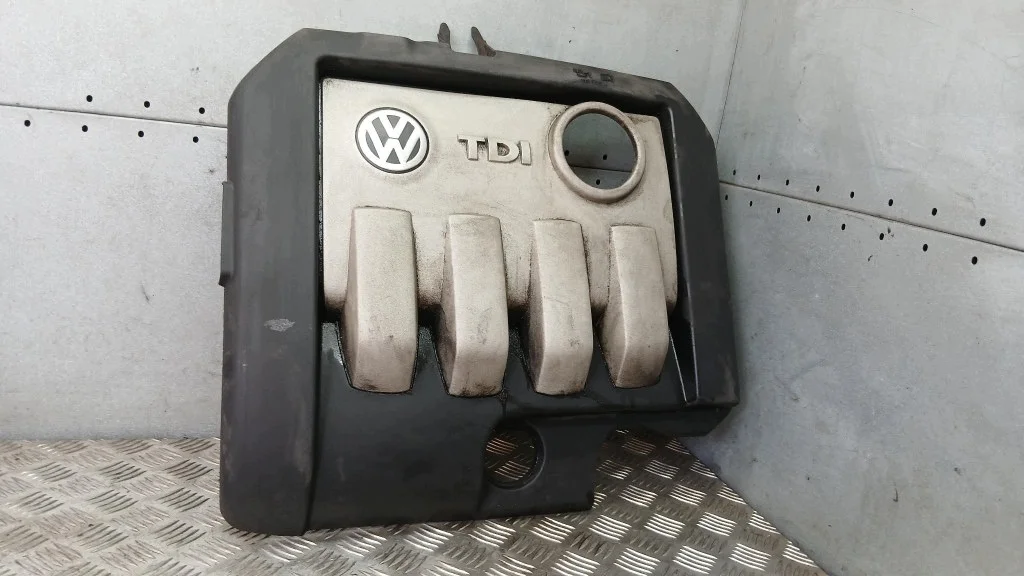 Copertura Motore VW Passat B6 1.9TDI Usata