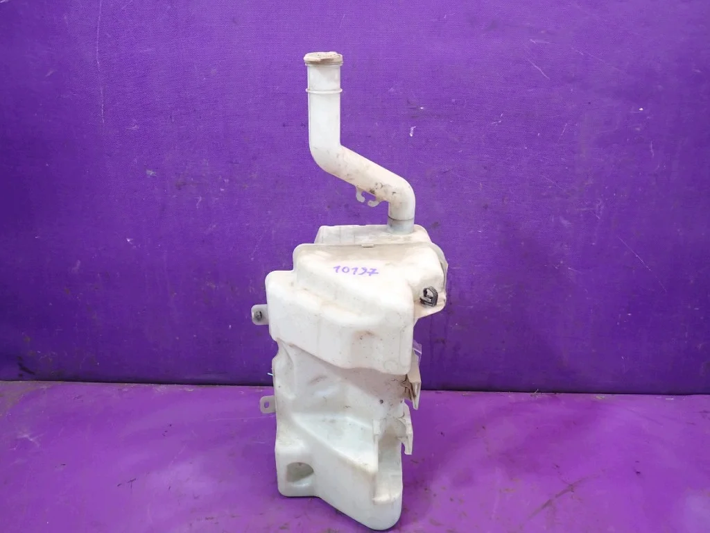 Réservoir lave-glace Mitsubishi Colt VI Z30