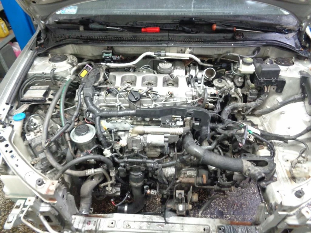 Understycke Toyota Avensis T25 (2003-2008)