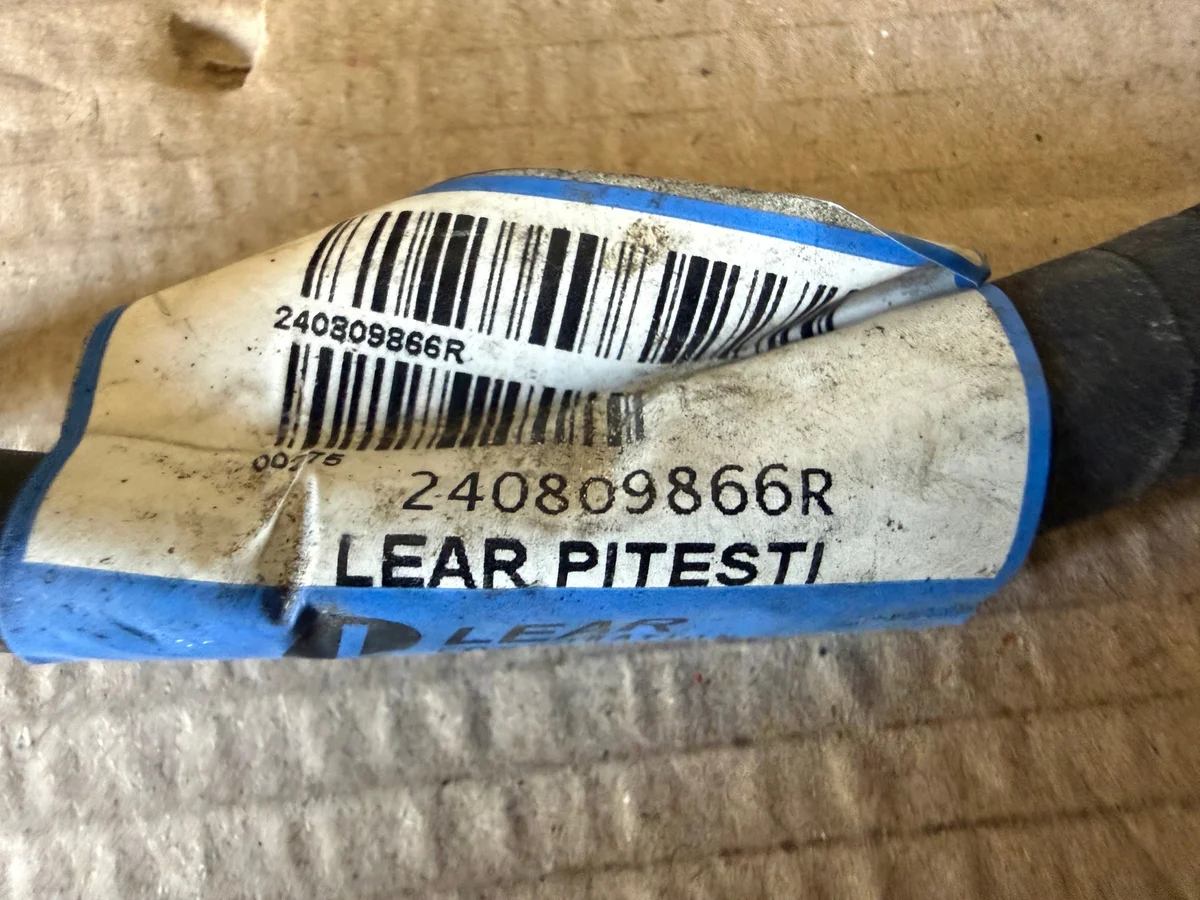 Opel Vivaro Battery Terminal - Used