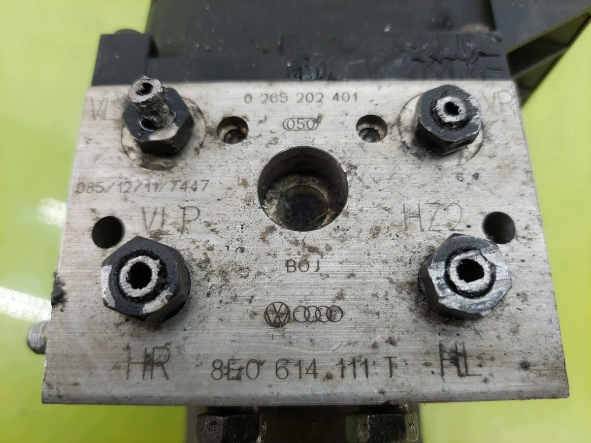 Bomba ABS VW Passat B5 Audi A4 B5 8E0614111T image 4