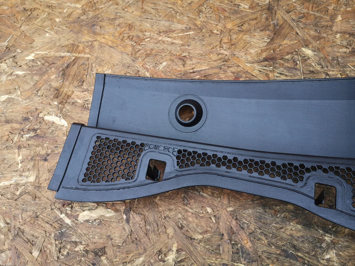 Peugeot 208 II Upper Windshield Panel Left image 3