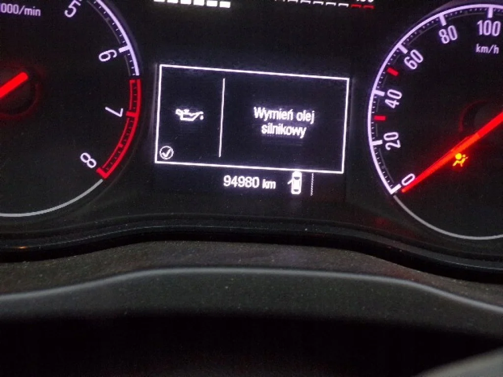 Opel Corsa E mittaristo 1.4 16V 90hv