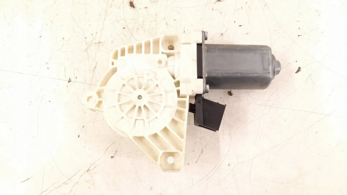 Motor Elevalunas Mercedes Clase B W245 Derecho Trasero