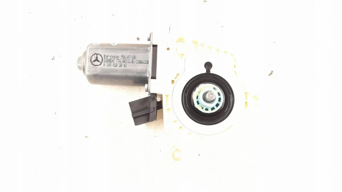 Mercedes B-Class W245 Rear Right Window Motor