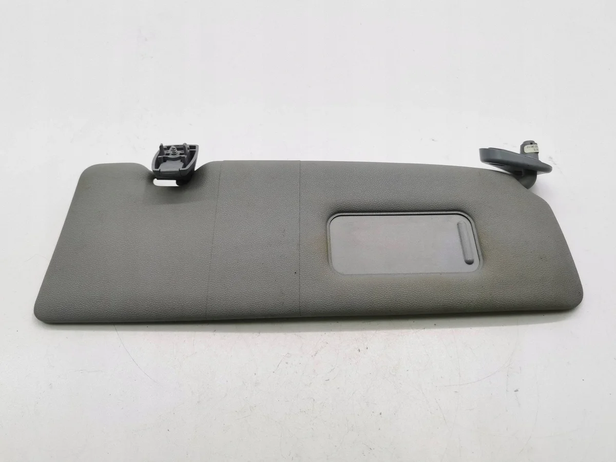 BMW 1 E87 Aurinkosuoja Käytetty OEM 71205609