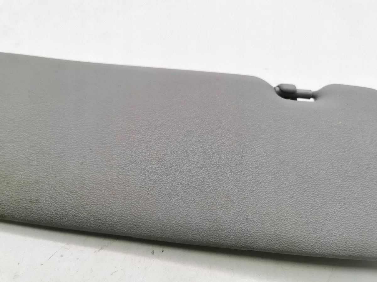 BMW 1 E87 Sun Visor Used OEM 71205609 image 5