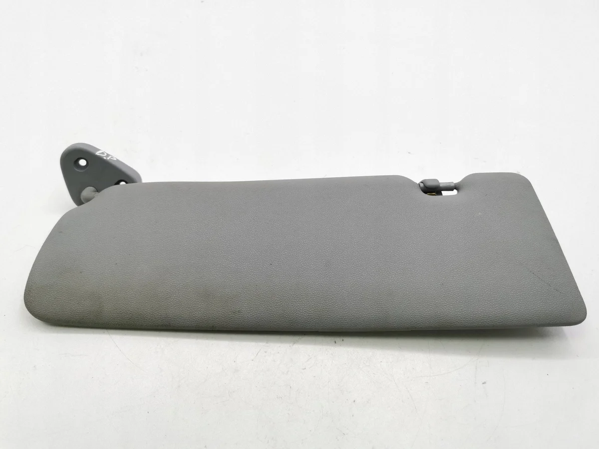 BMW 1 E87 Sun Visor Used OEM 71205609 image 7