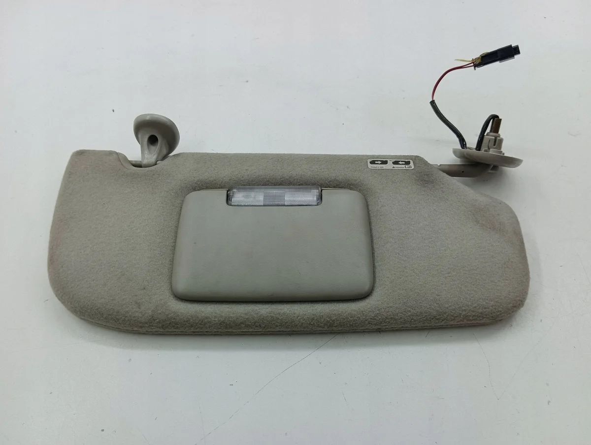 Saab 9-7X 2006 Visor Direito Usado image 4