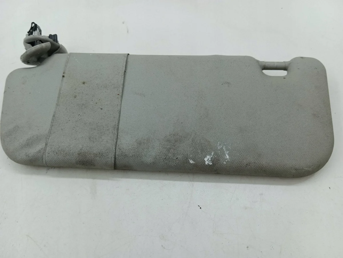 Toyota Avensis T270 2015 Visor Direito AMD96218