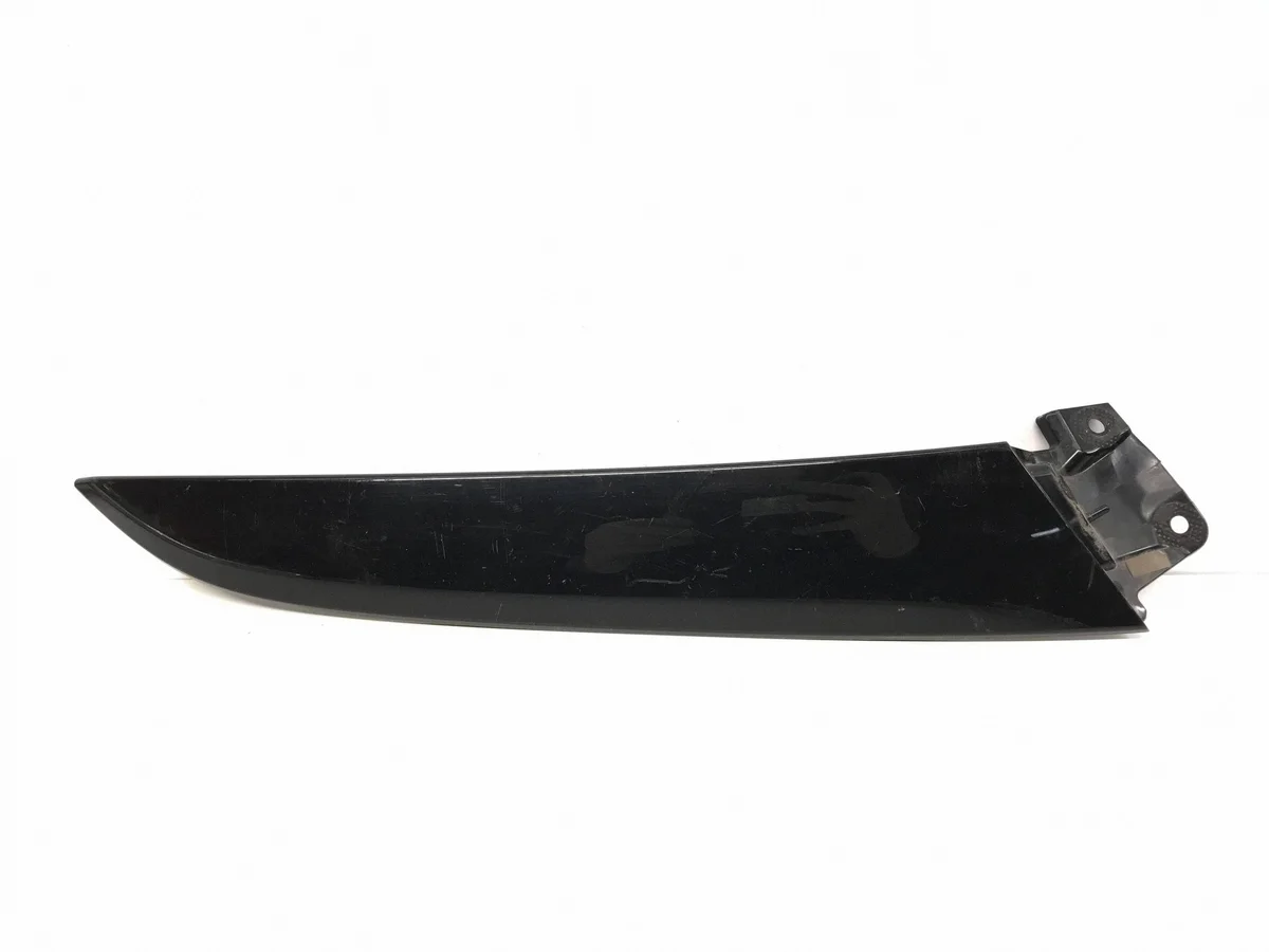 Kia Xceed Rear Trunk Spoiler Right Used