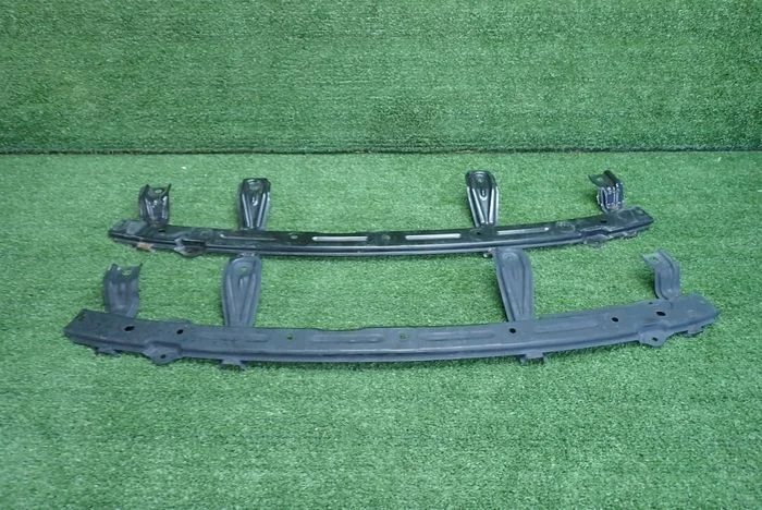Honda Civic X Versterking Bumper Onderste Balk