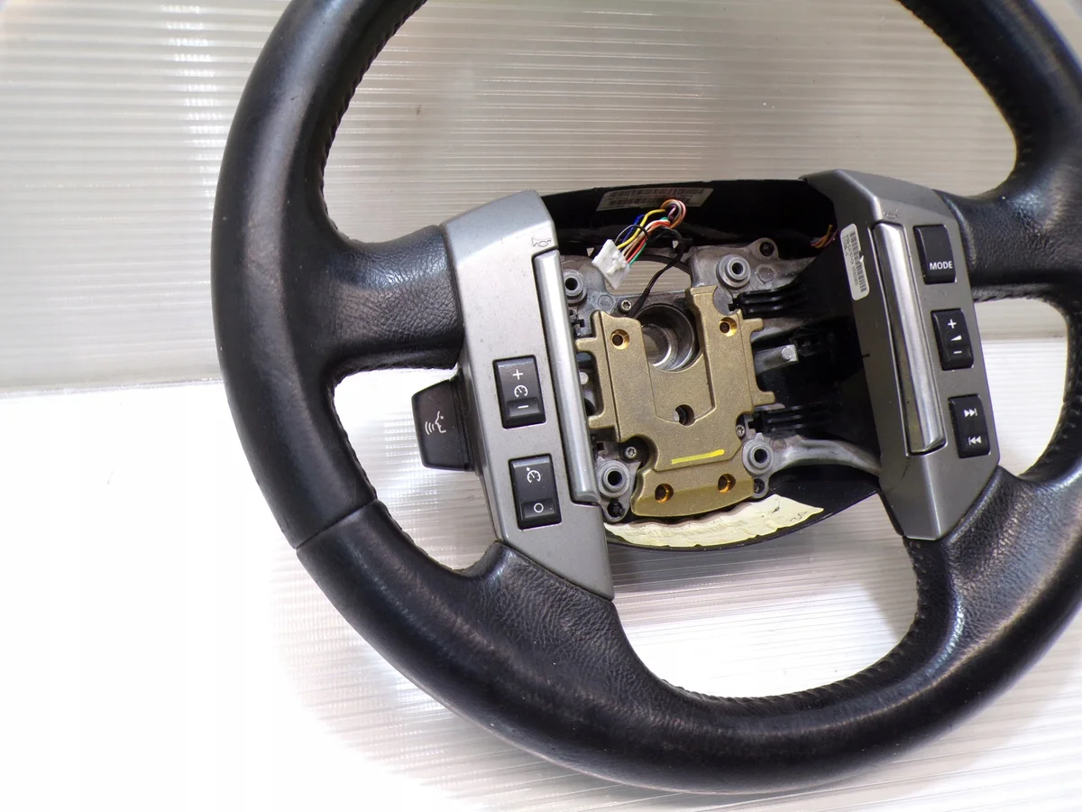 Used Multifunction Leather Steering Wheel image 4