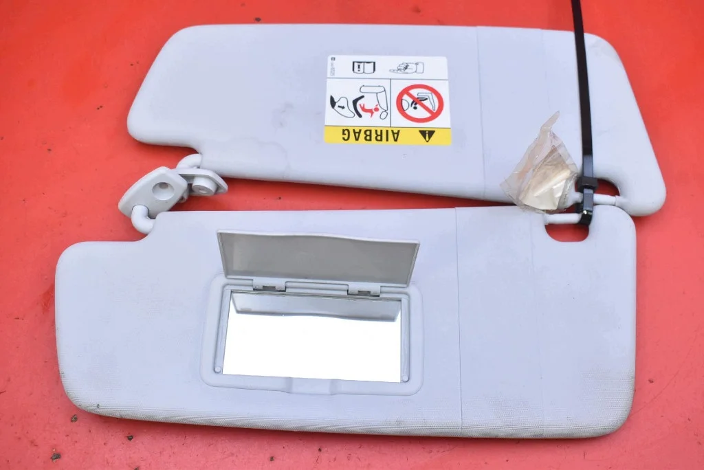 Protetor Solar Opel Corsa E 2014-2020 Usado image 4