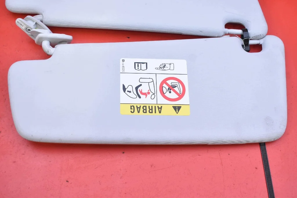 Protetor Solar Opel Corsa E 2014-2020 Usado image 6