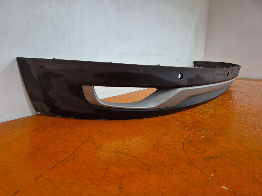 Bakre stötfångardekoration Renault Scenic IV