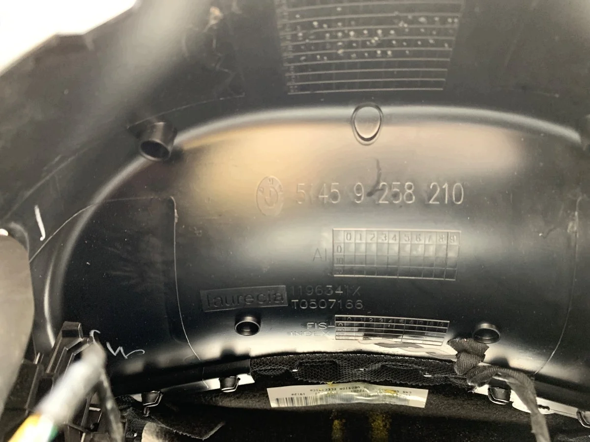 Lenksäulenverkleidung BMW F15 gebraucht OEM image 5