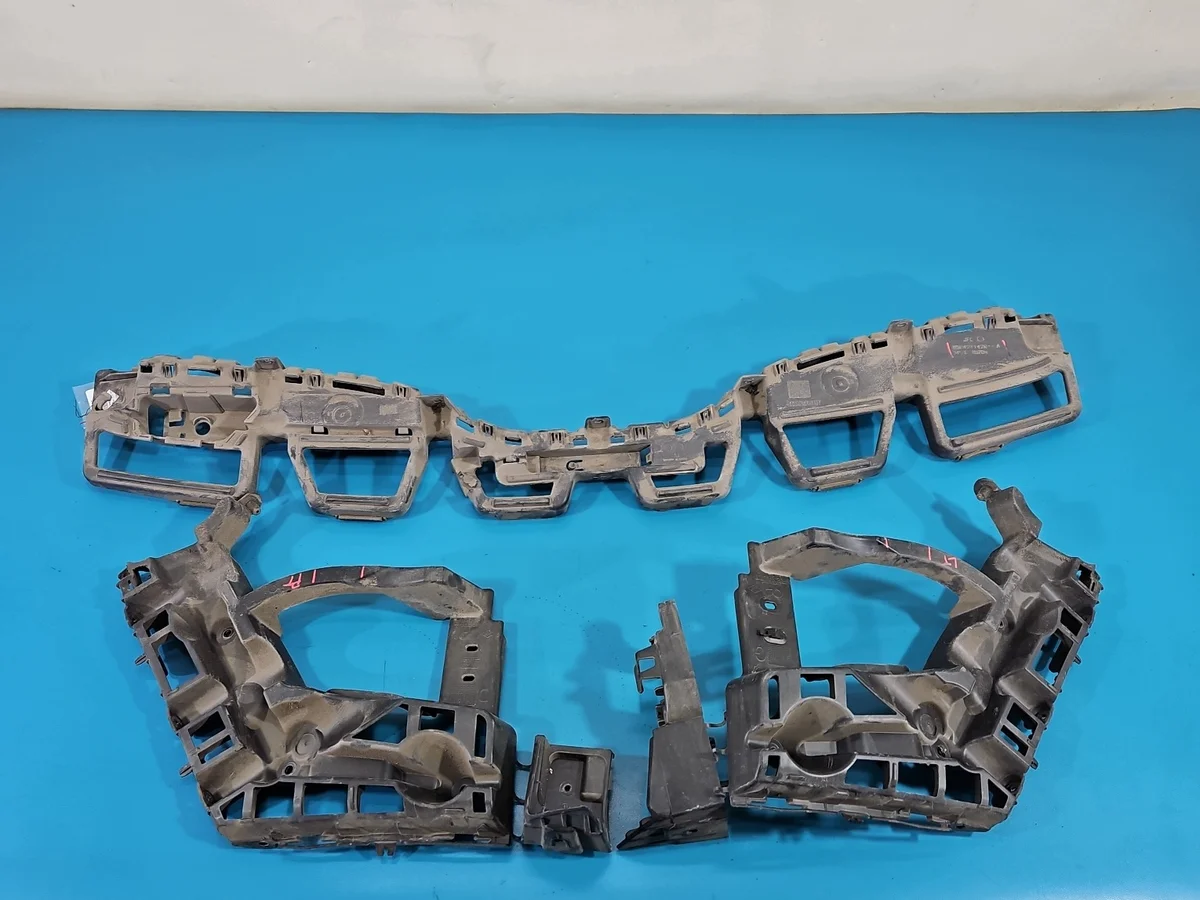 Supporto paraurti posteriore sinistro Renault Espace V