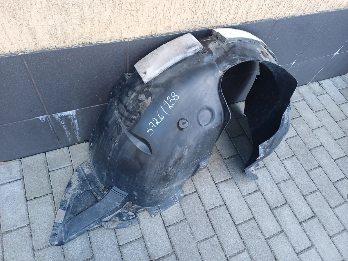 SKODA SUPERB 3 Pyöränkaari Oikea Etu