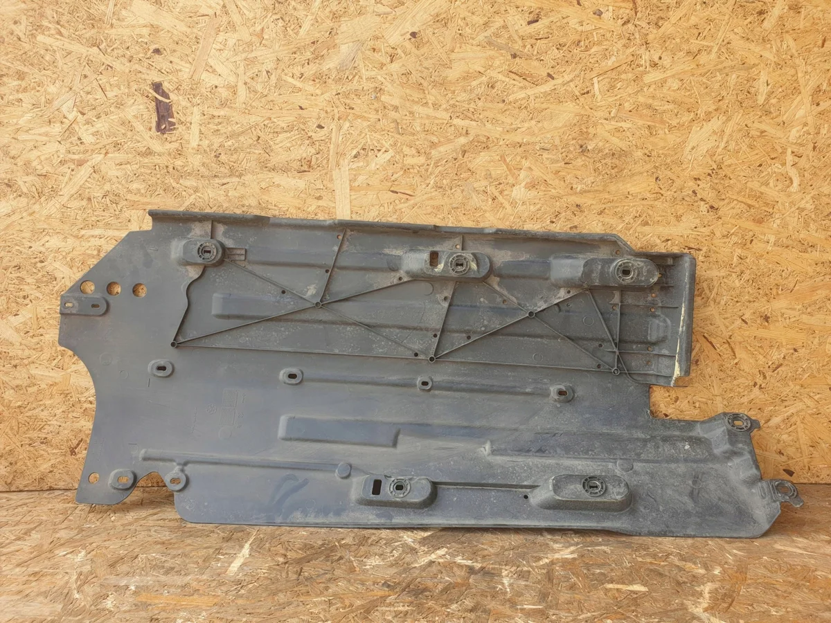 Peugeot 5008 II Placa Proteção Chassi 9832617680 image 3