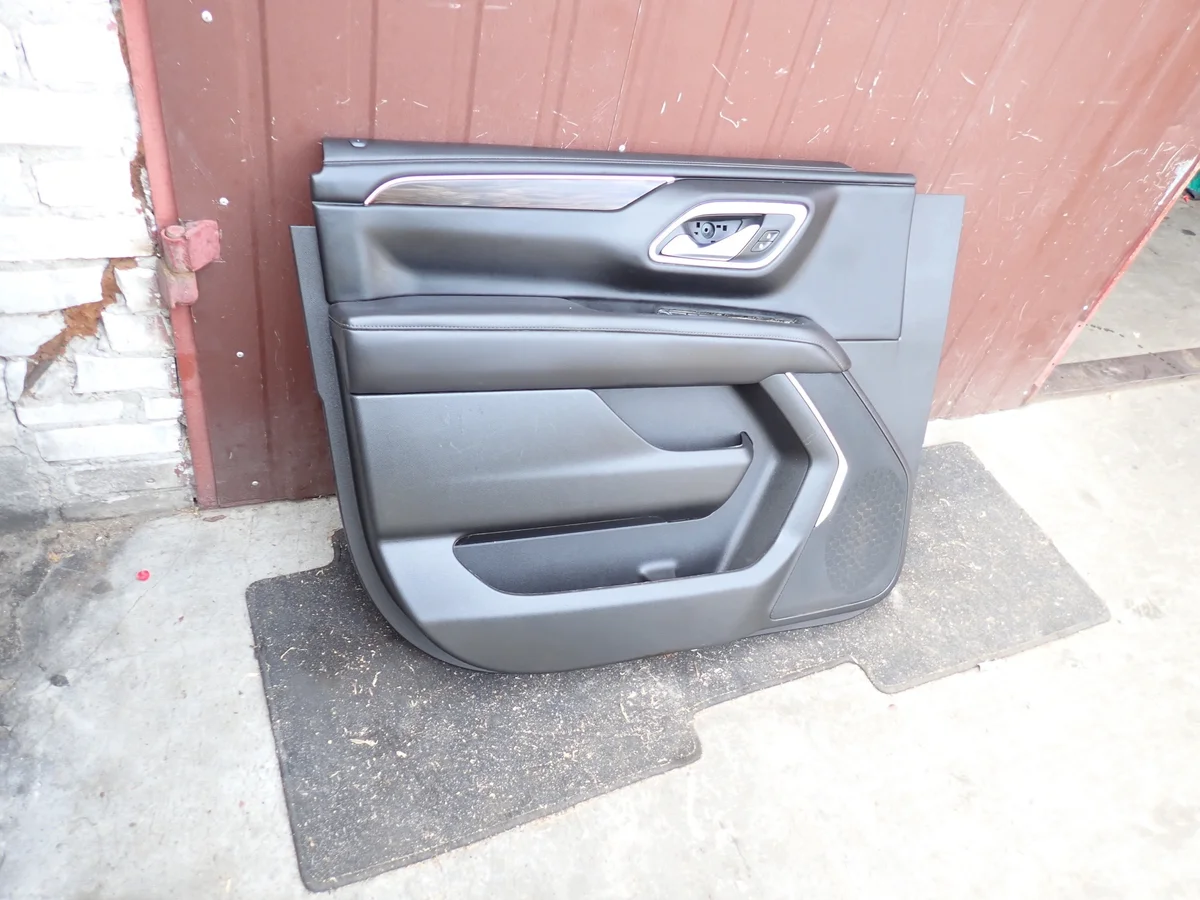 Left Front Door Panel Chevrolet Tahoe Suburban