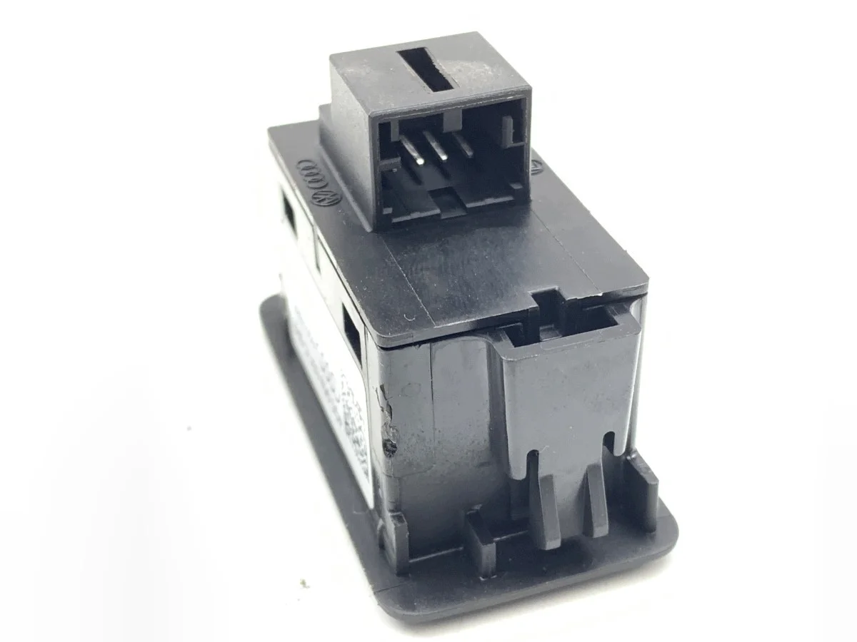 Botón Maletero Audi Q5 FY 4G0959831C Usado image 3